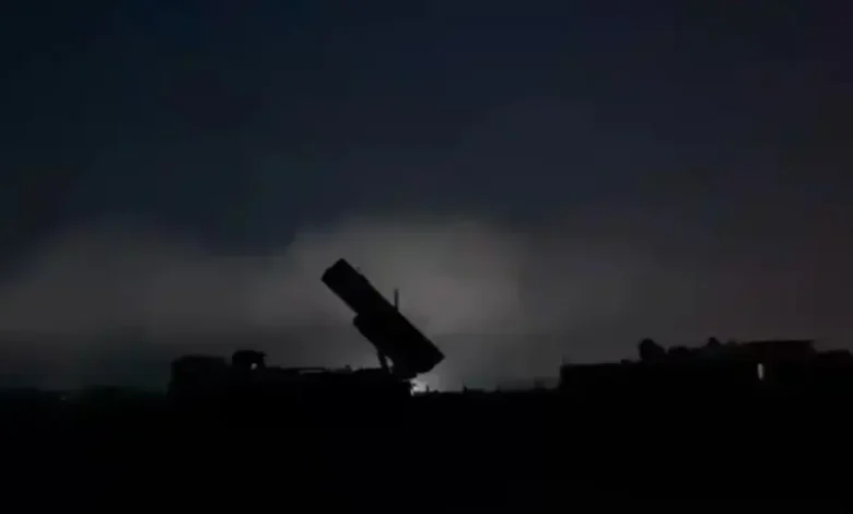 India attacks three Pakistani air bases, Pakistan retaliates